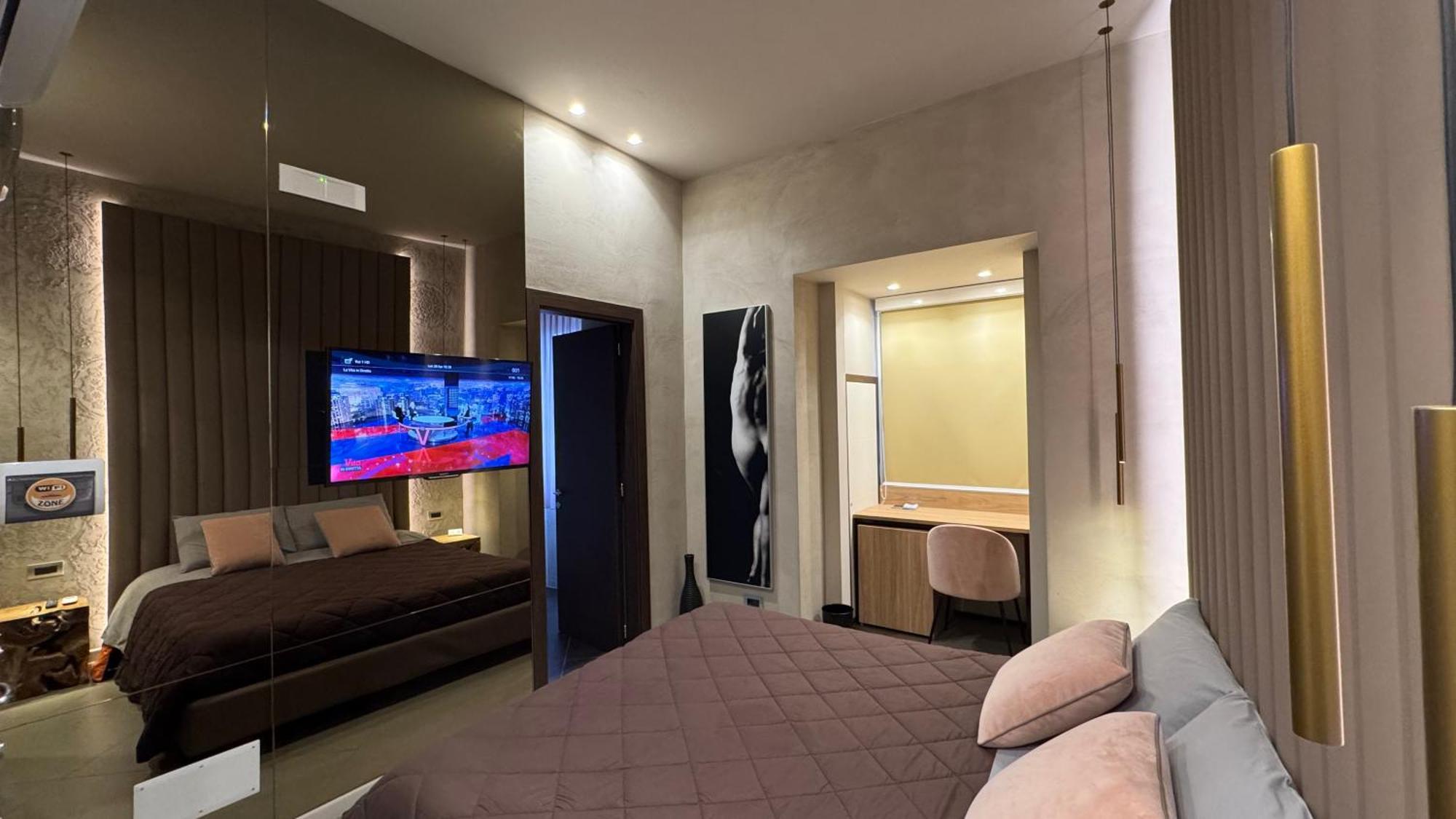 Tropicana Room Caserta Eksteriør billede