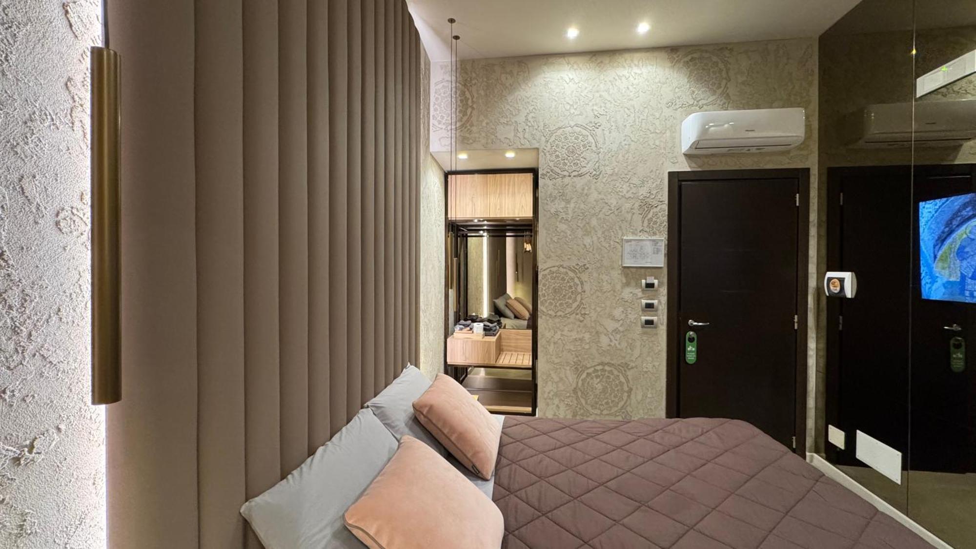 Tropicana Room Caserta Eksteriør billede