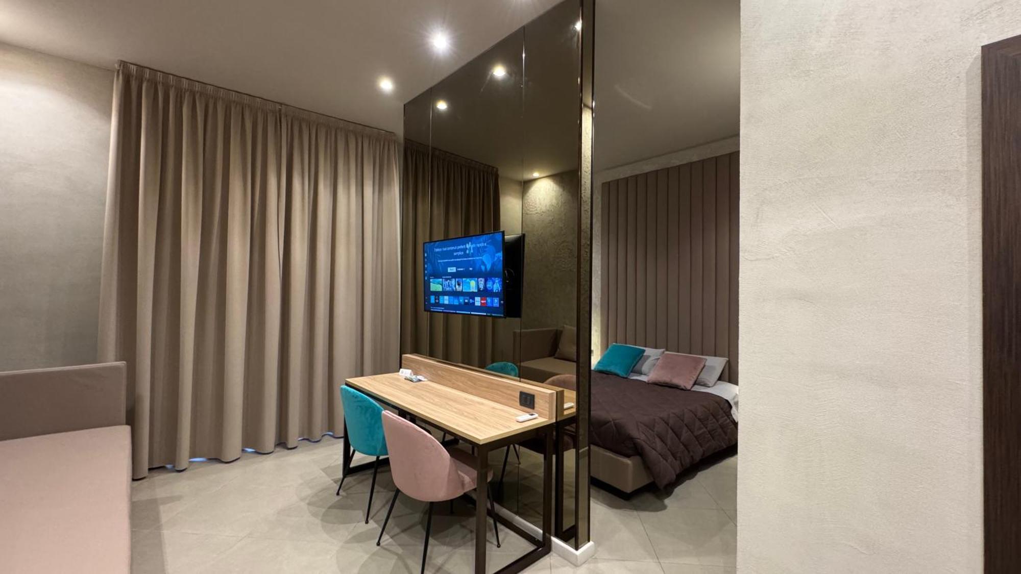 Tropicana Room Caserta Eksteriør billede