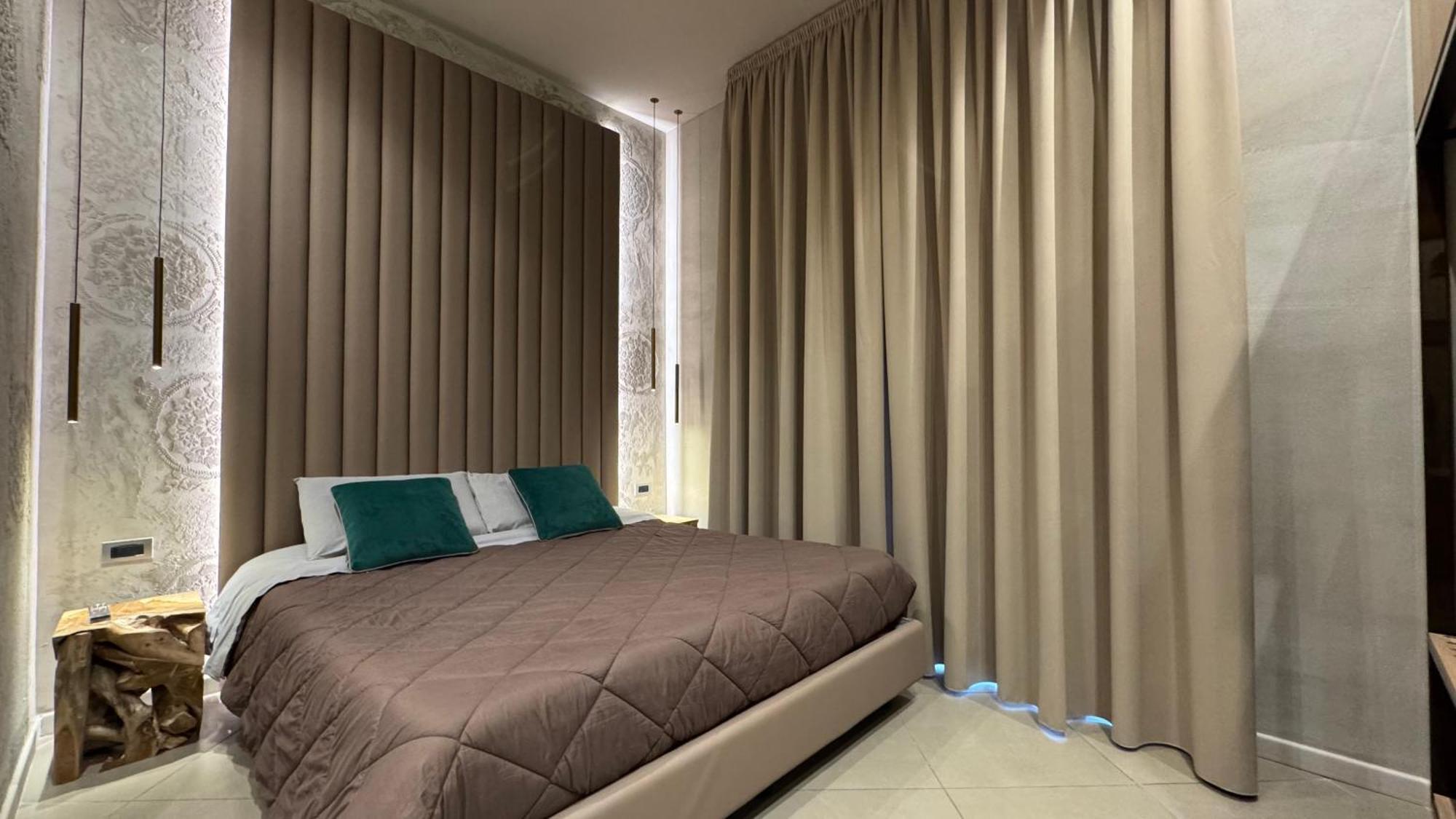 Tropicana Room Caserta Eksteriør billede