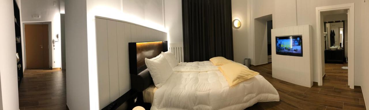 Tropicana Room Caserta Eksteriør billede